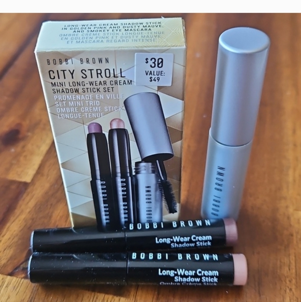 Bobbi Brown City Stroll Mascara & Cream Shadow Stick Set & Heart Pouch. - Picture 5 of 6
